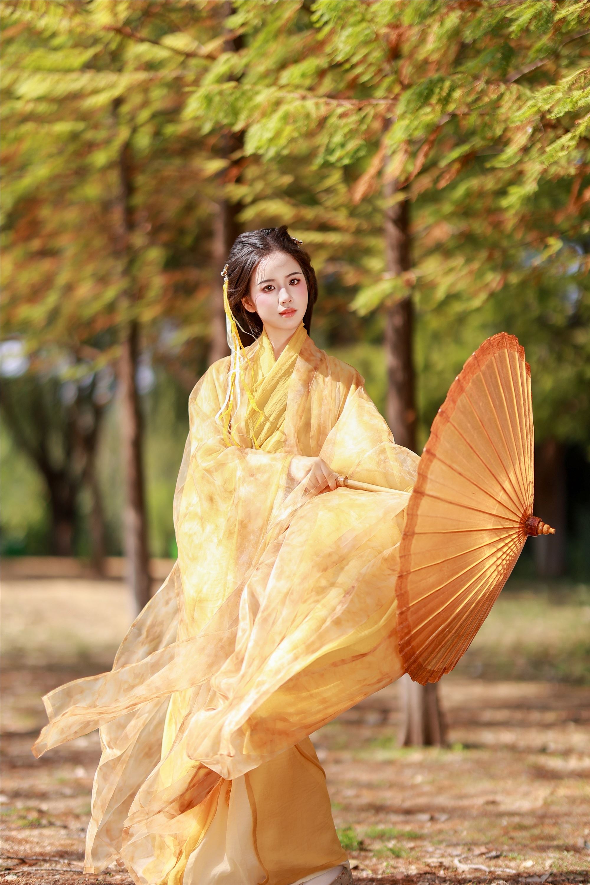 YITUYU艺图语 2025.01.26 黄衫女子 小杜同学